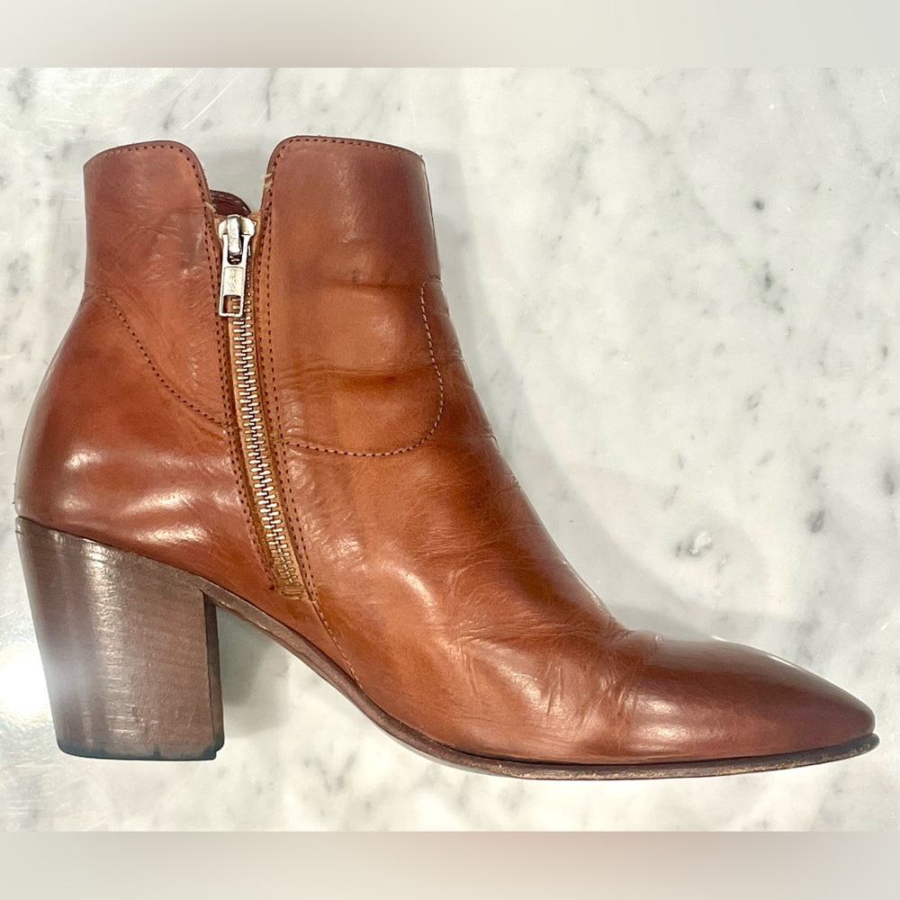 Diva Shoes Firenze Italian Cognac Leather Ankle Boots, zip, 40, EUC - Picture 12 of 16